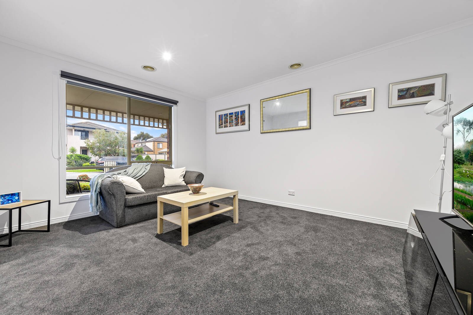 Gallery: 5 Isabelle Avenue