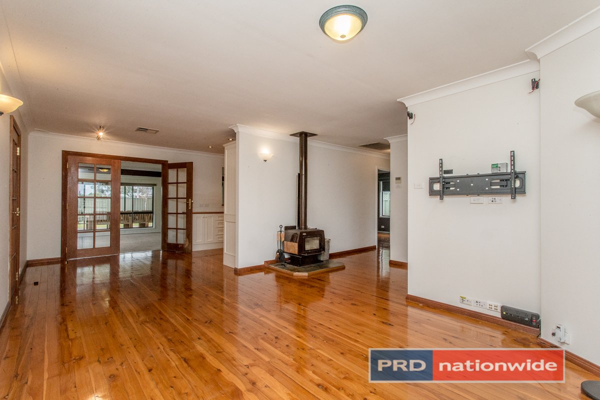 5 Ithaca Street EMU PLAINS 6
