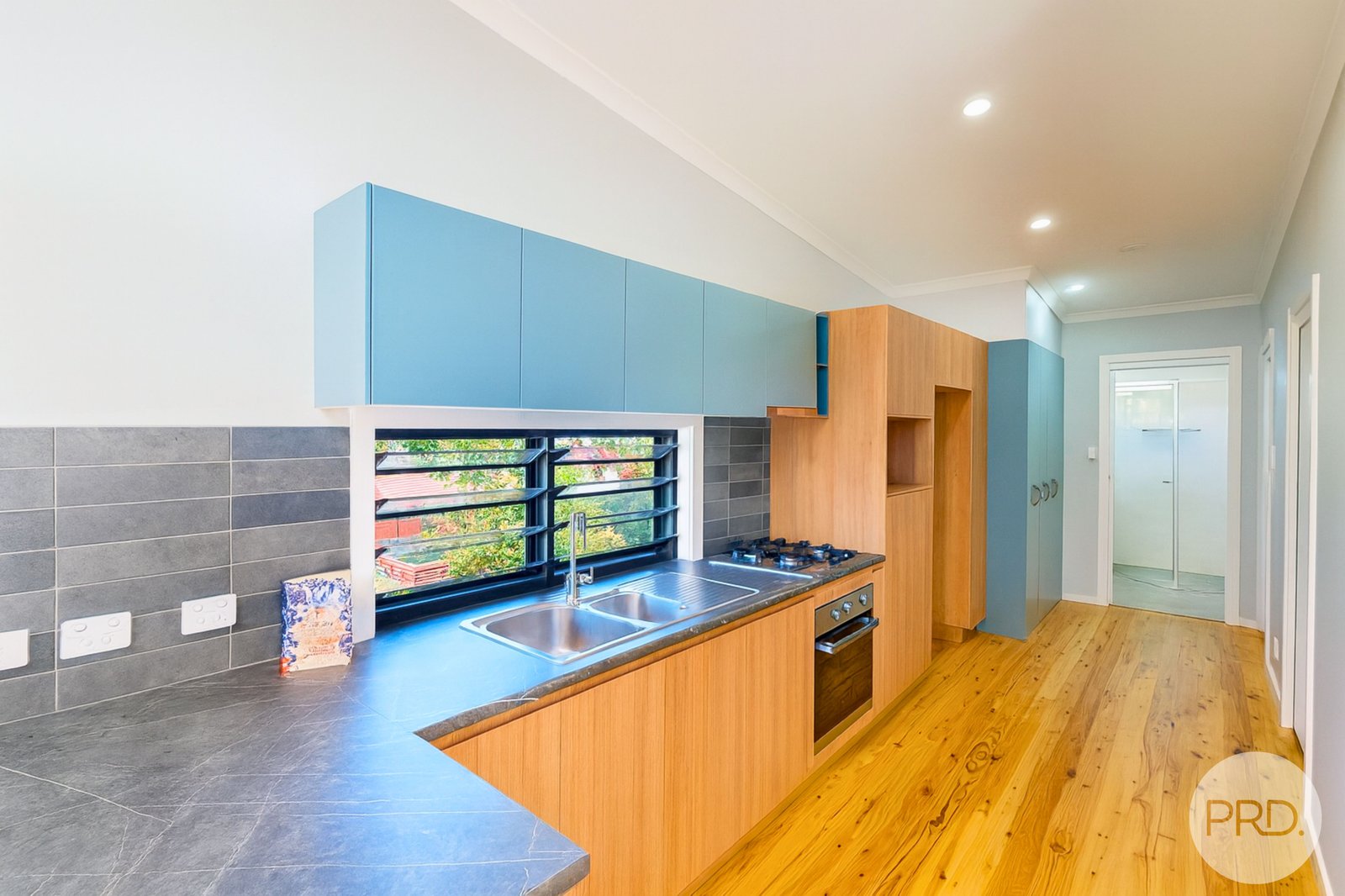 5 James Scott Crescent LEMON TREE PASSAGE 3