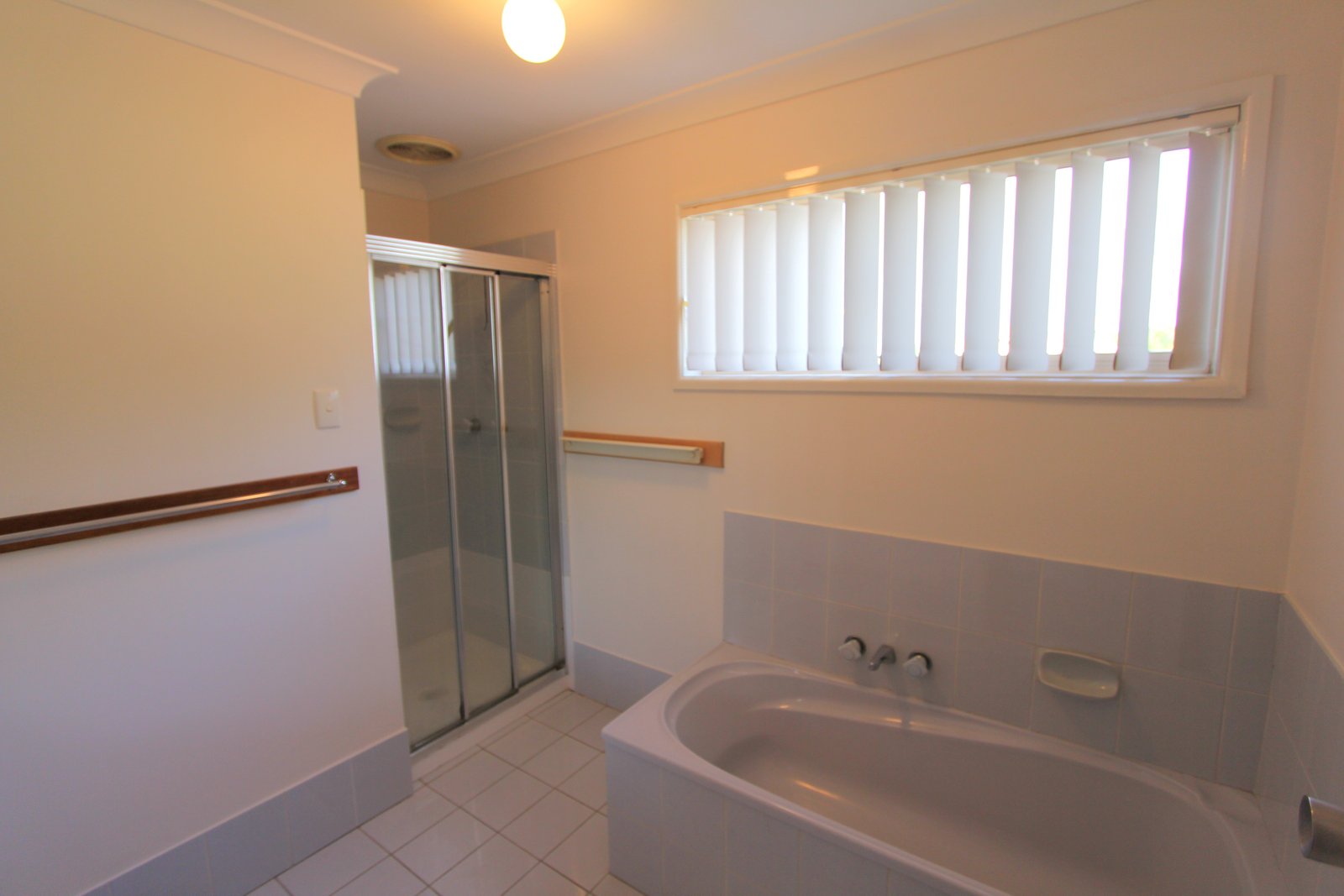 5 Jancoon Court CARRARA 12