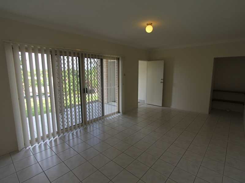 5 Jancoon Court CARRARA 8