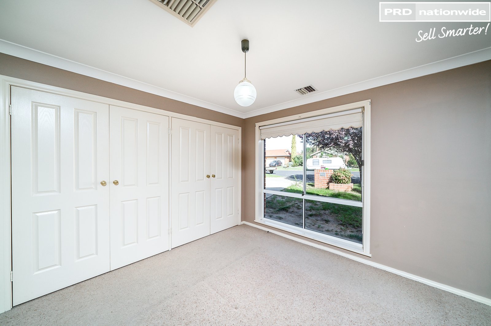 5 Jarrah Place GLENFIELD PARK 2