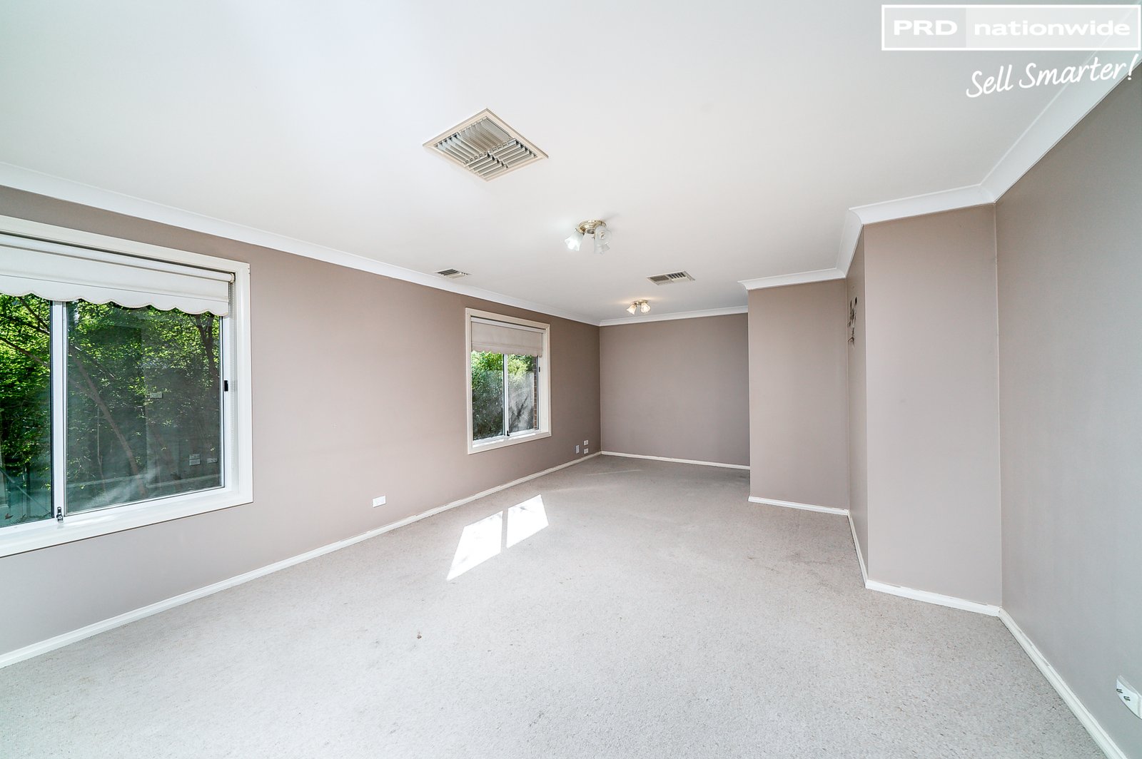 5 Jarrah Place GLENFIELD PARK 3