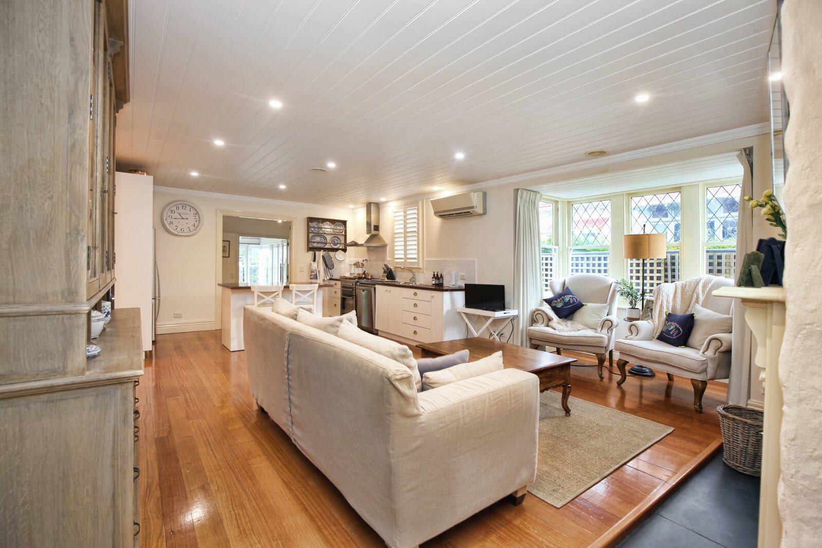 Real Estate and Property in 5 Jeffreys Street, Woodend, VIC