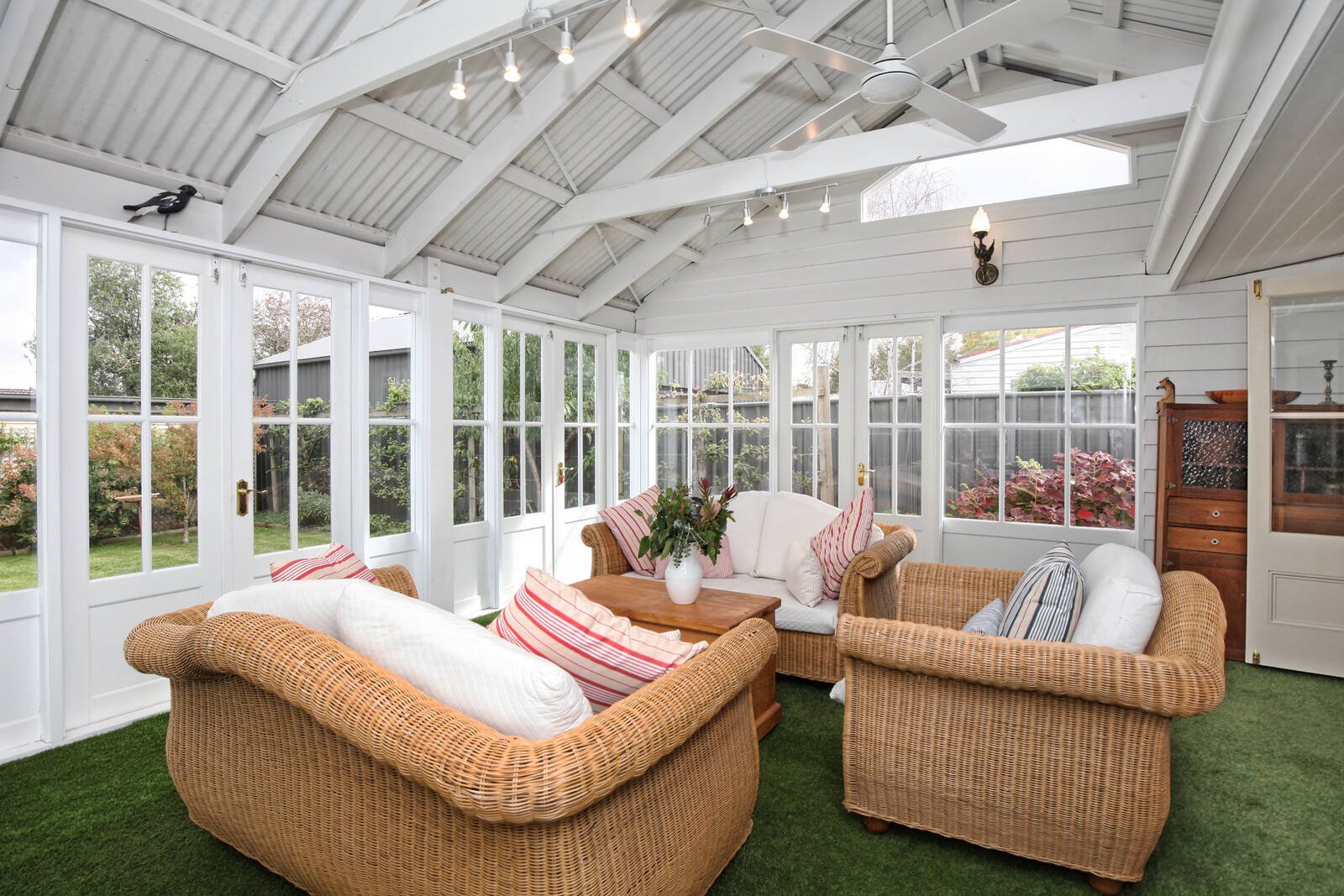 Real Estate and Property in 5 Jeffreys Street, Woodend, VIC