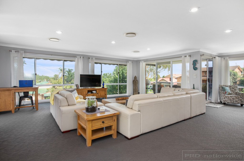 5 Jodi Close TENAMBIT 6