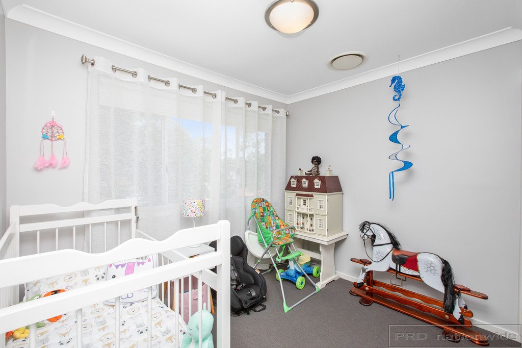 5 Jodi Close TENAMBIT 17