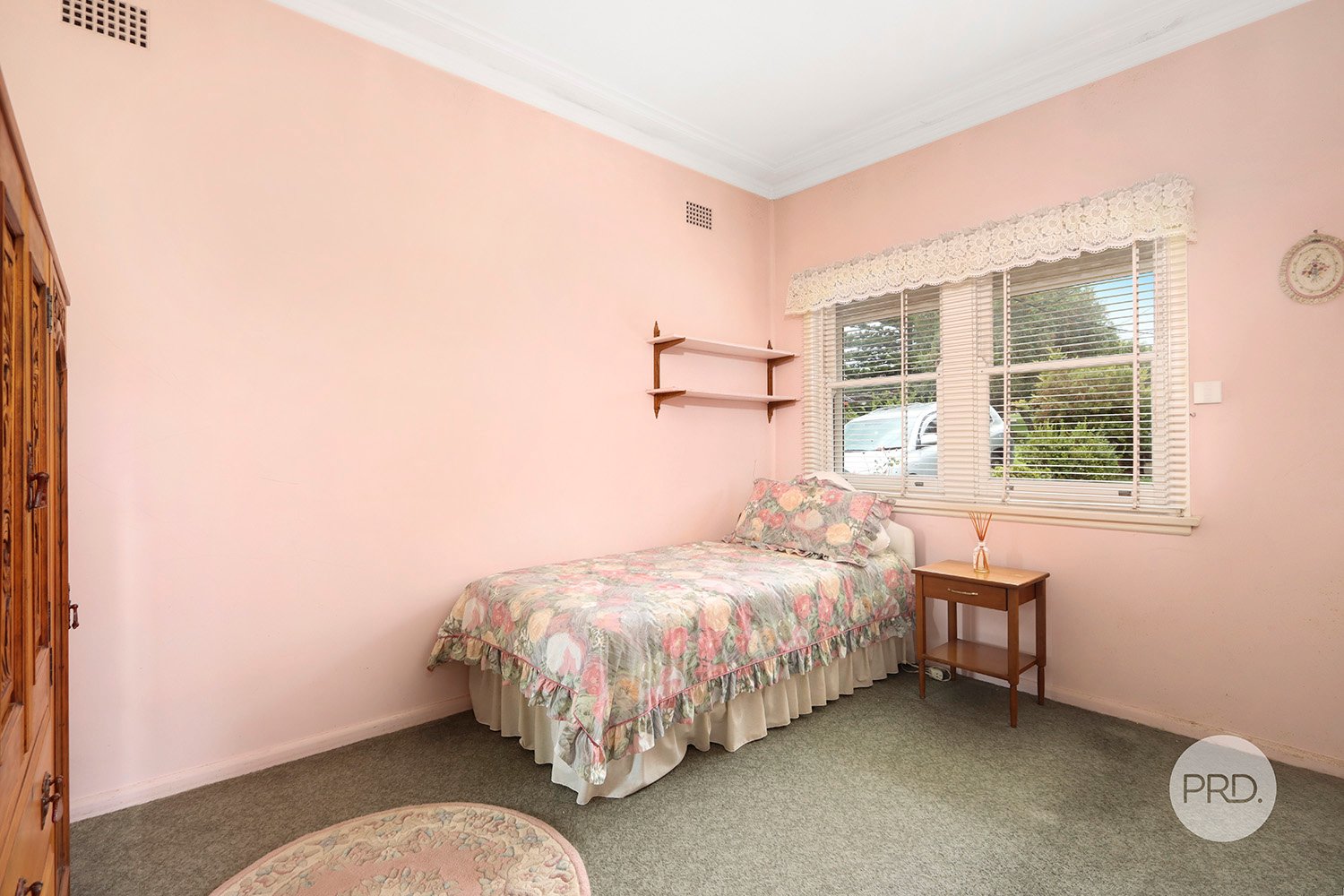 5 Jones Avenue KINGSGROVE 6