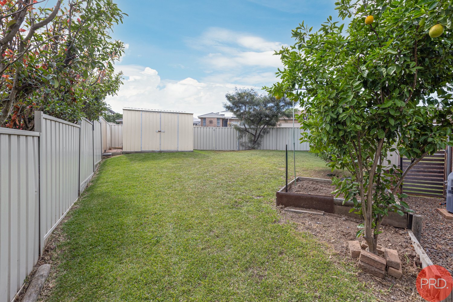 5 Jory Crescent RAWORTH 8