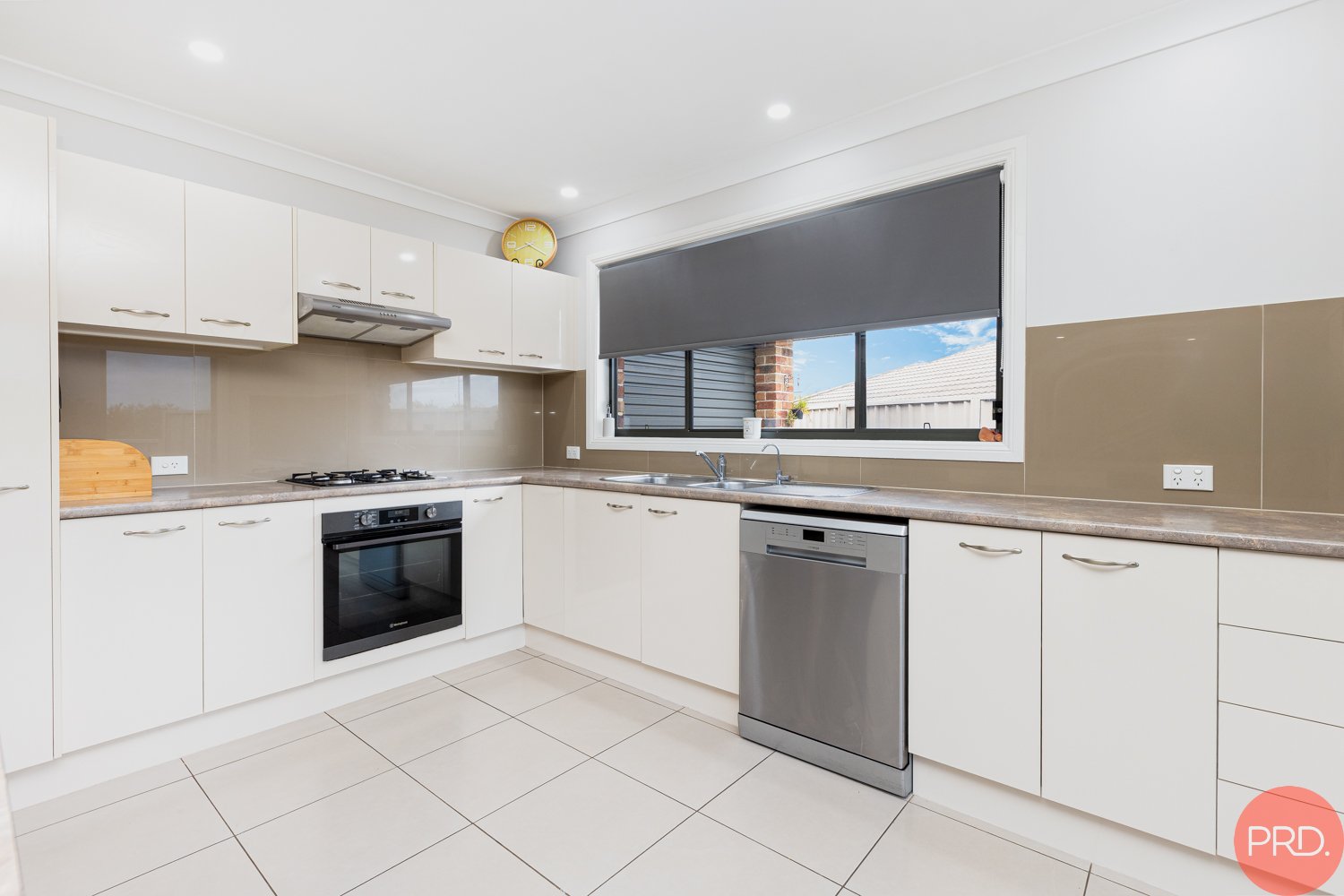 5 Jory Crescent RAWORTH 16