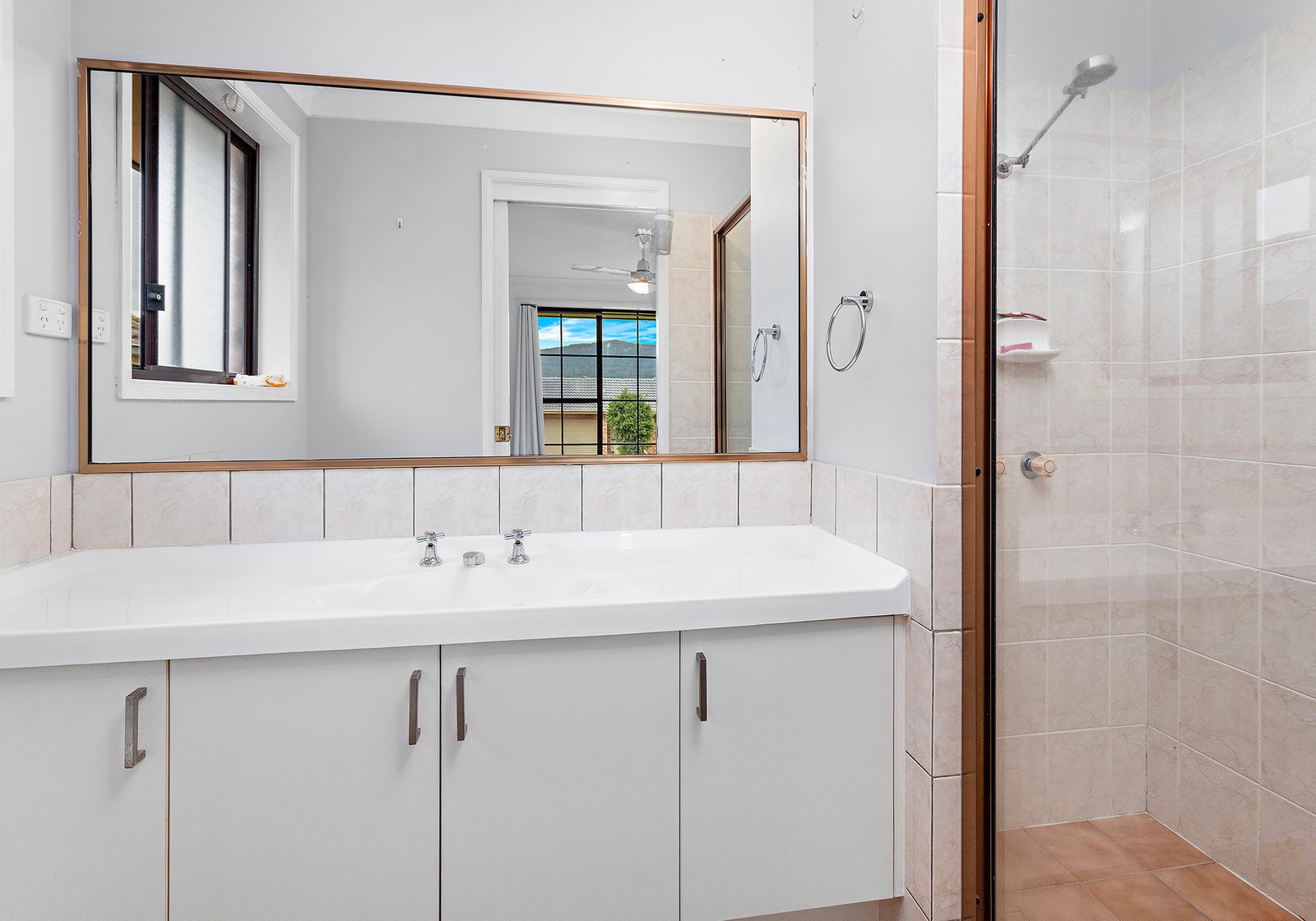 5 Jurunga Court HORSLEY 6