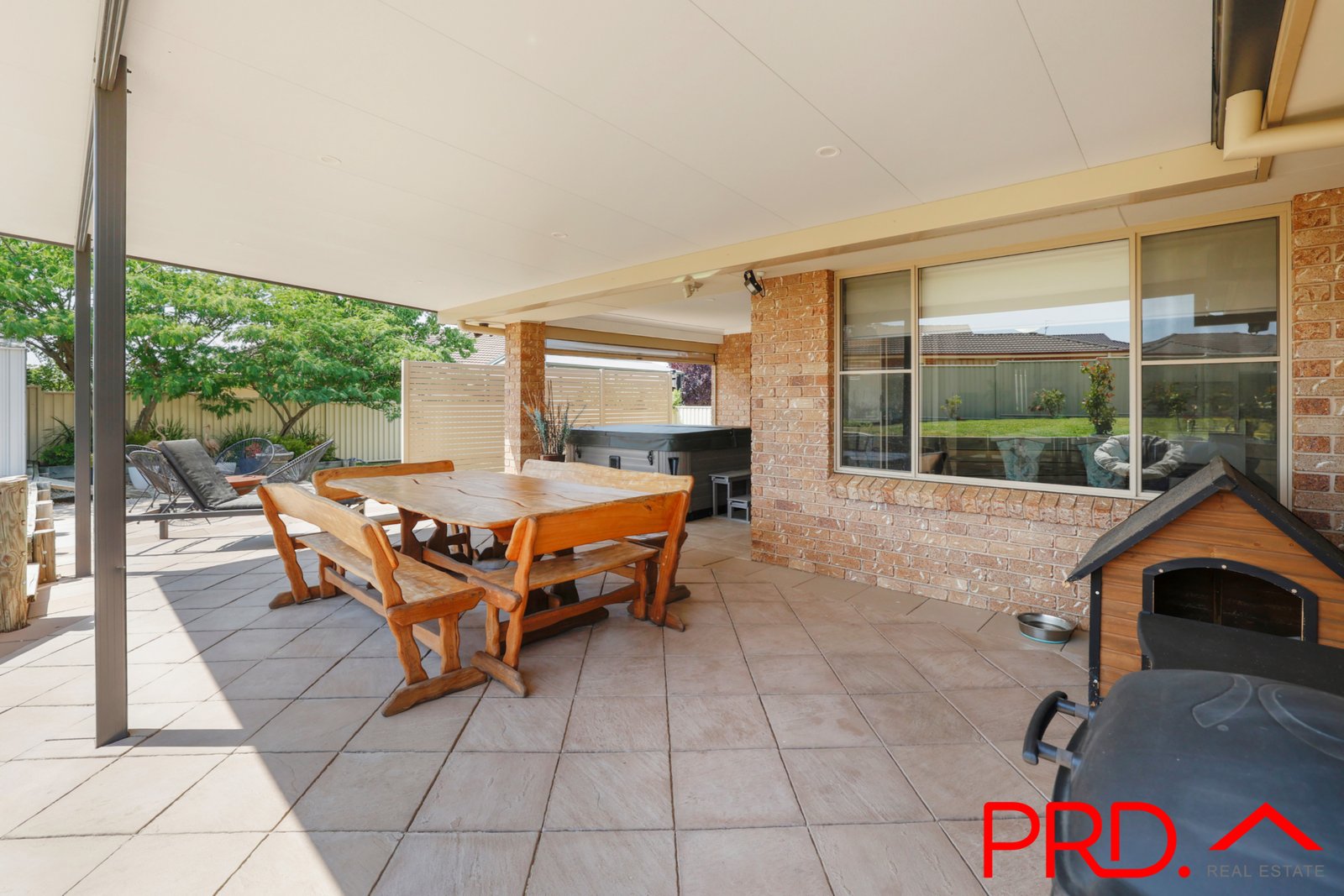 5 Kalinda Place TAMWORTH 18