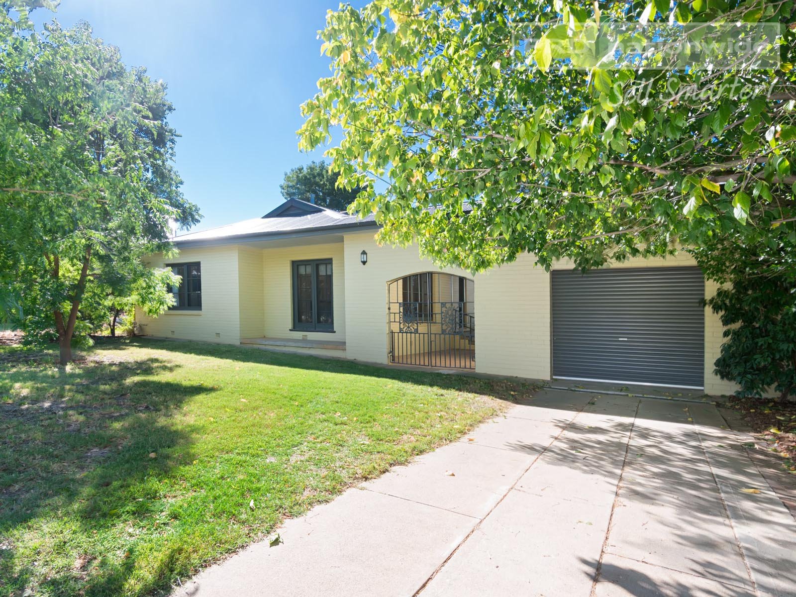 5 Kennedy Avenue KOORINGAL 1