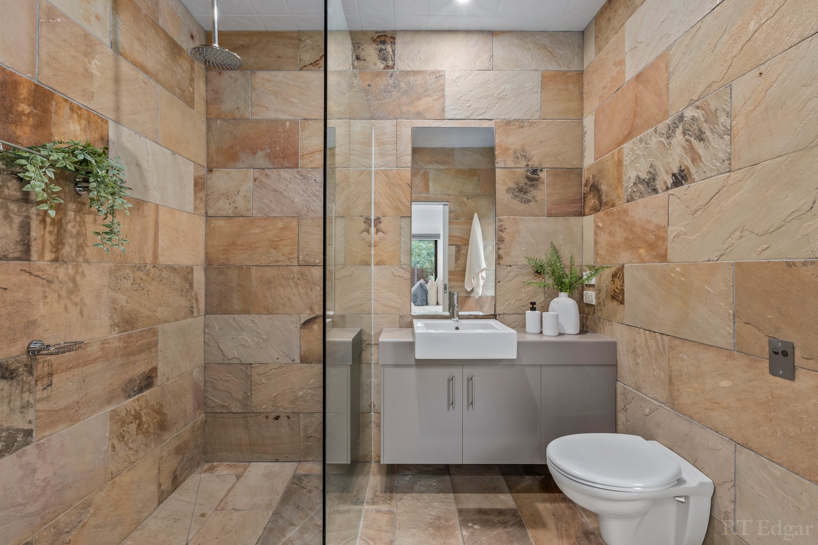 Real Estate and Property in 5 Kenton Court, Ocean Grove, VIC