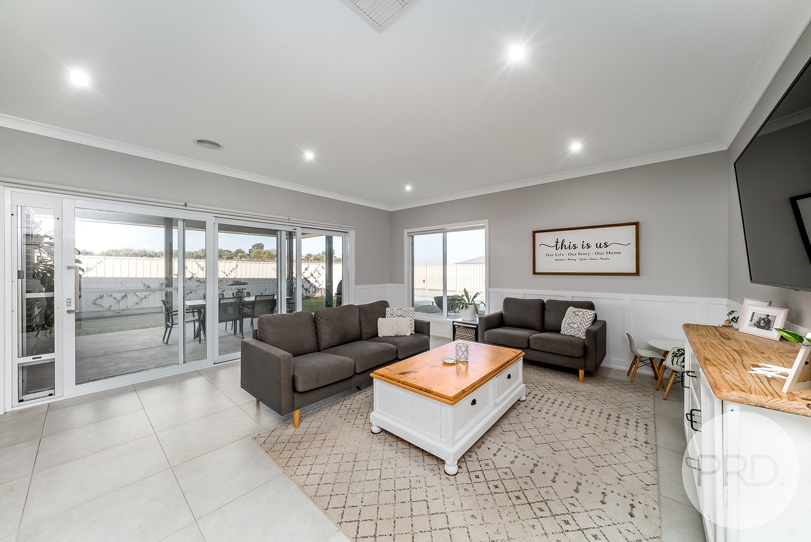 5 Kentucky Crescent GOBBAGOMBALIN 11