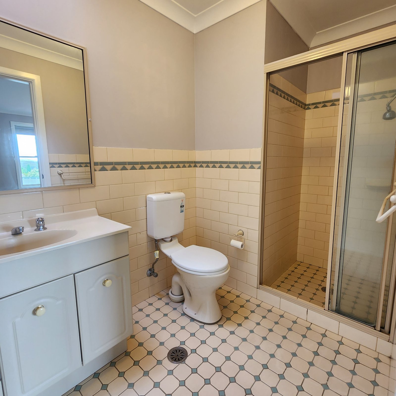 5 Kiandra Drive TUMUT 9