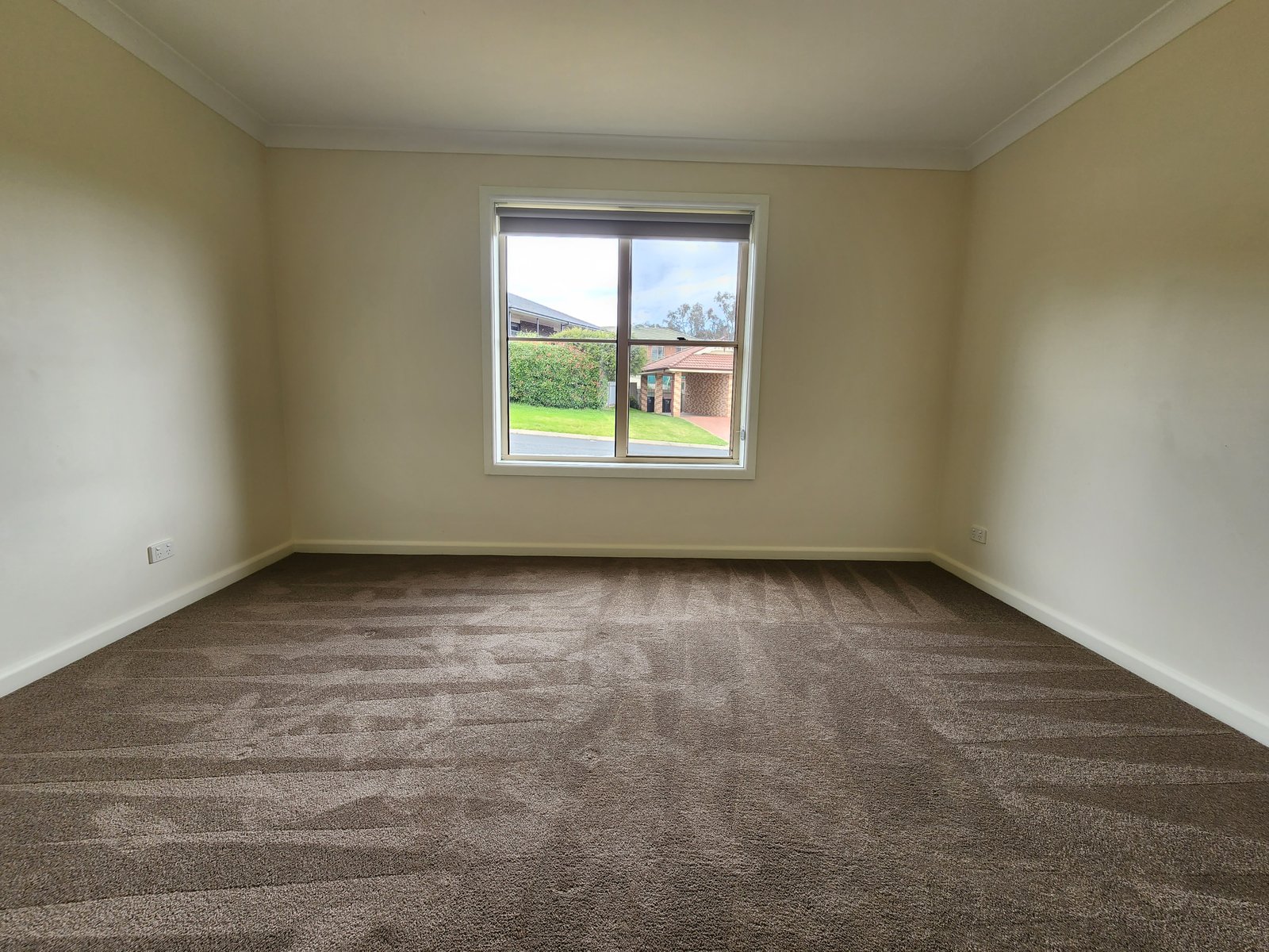 5 Kiandra Drive TUMUT 10