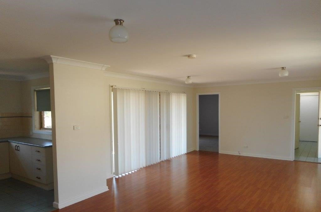 5 Kiandra Drive TUMUT 2