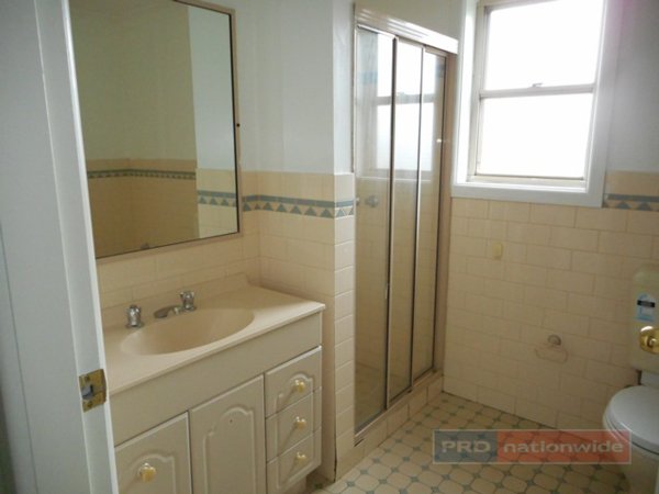 5 Kiandra Drive TUMUT 2