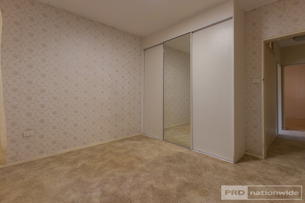 5 Kinred Street TUMUT 4