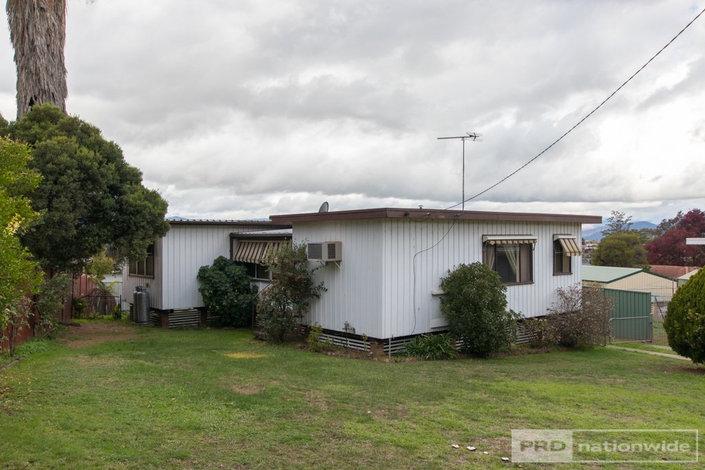 5 Kinred Street TUMUT 13