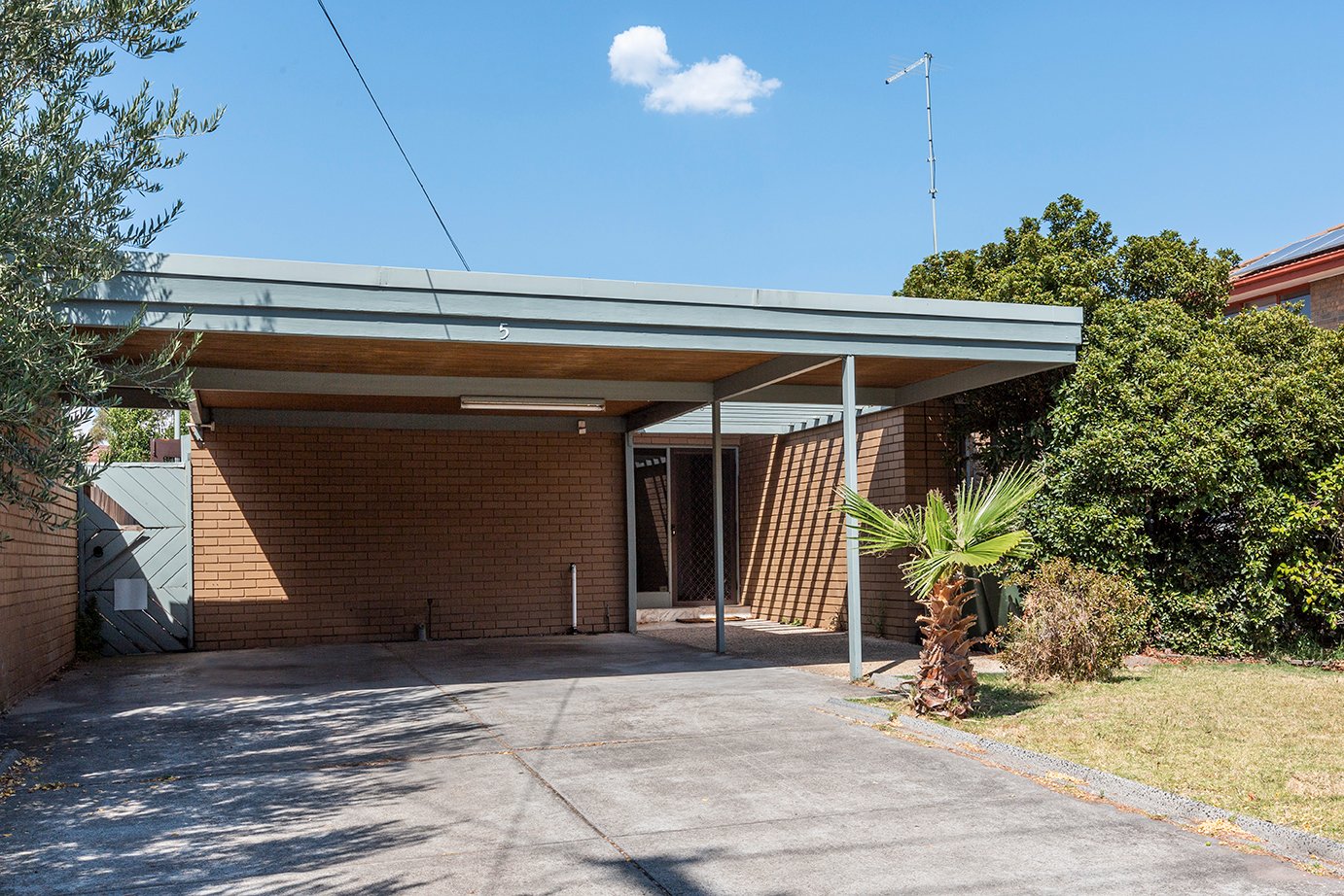 Real Estate and Property in 5 Kinross Avenue, Caulfield North, VIC