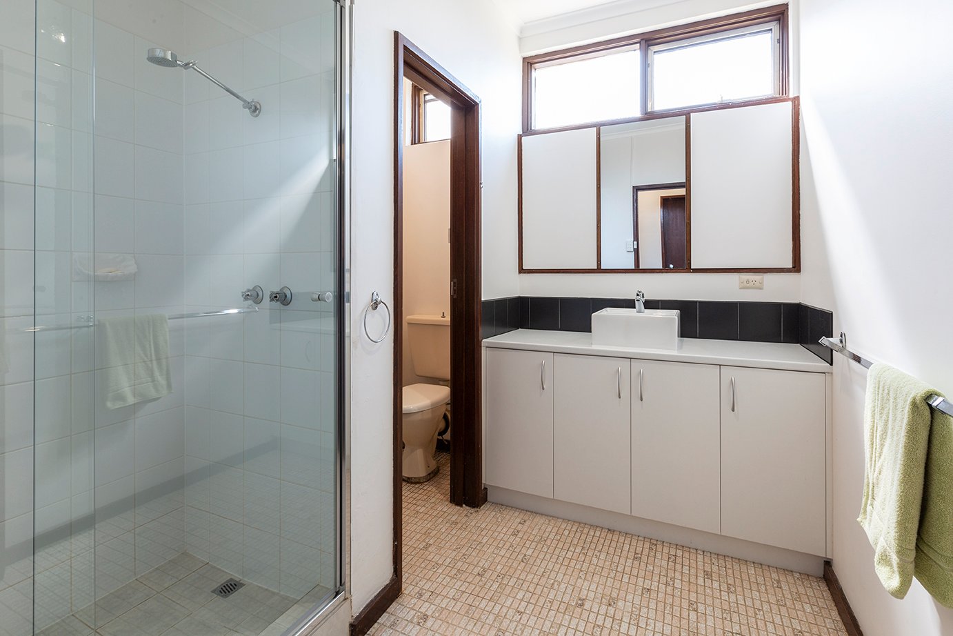 Real Estate and Property in 5 Kinross Avenue, Caulfield North, VIC