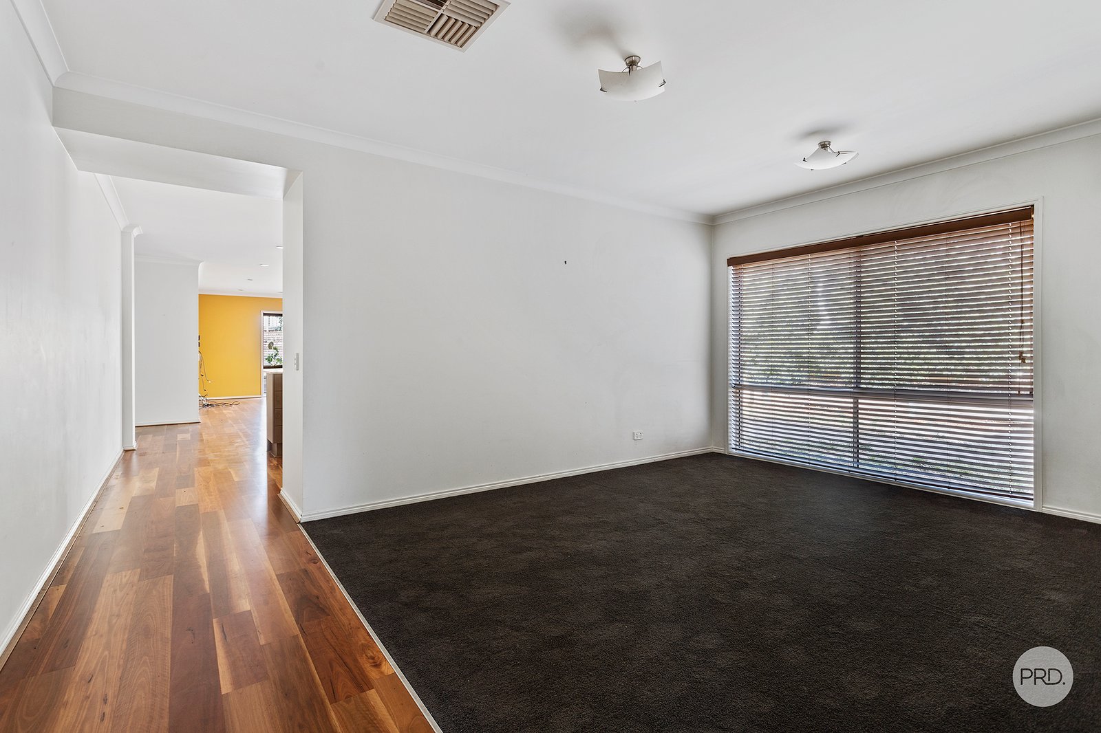 5 Kirri Close KANGAROO FLAT 2