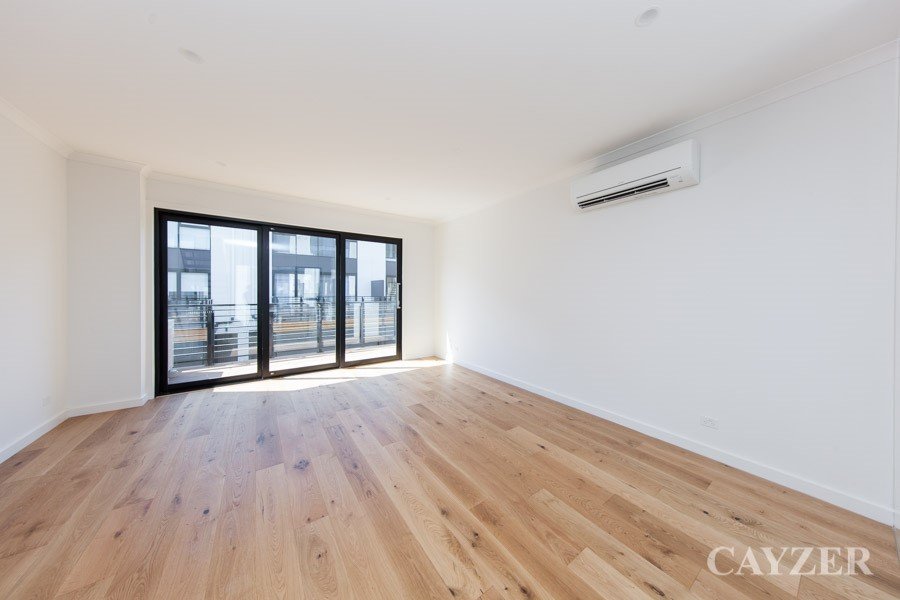 Gallery: 5 Kitchen Road