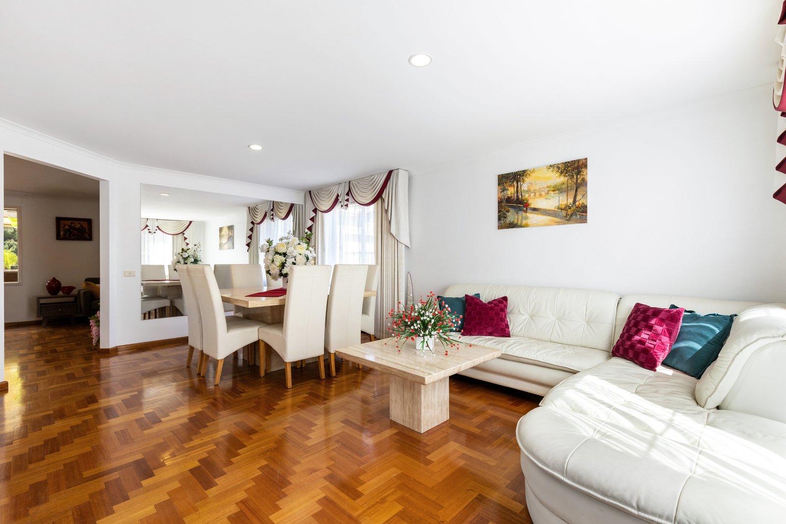 Gallery: 5 Knight Place