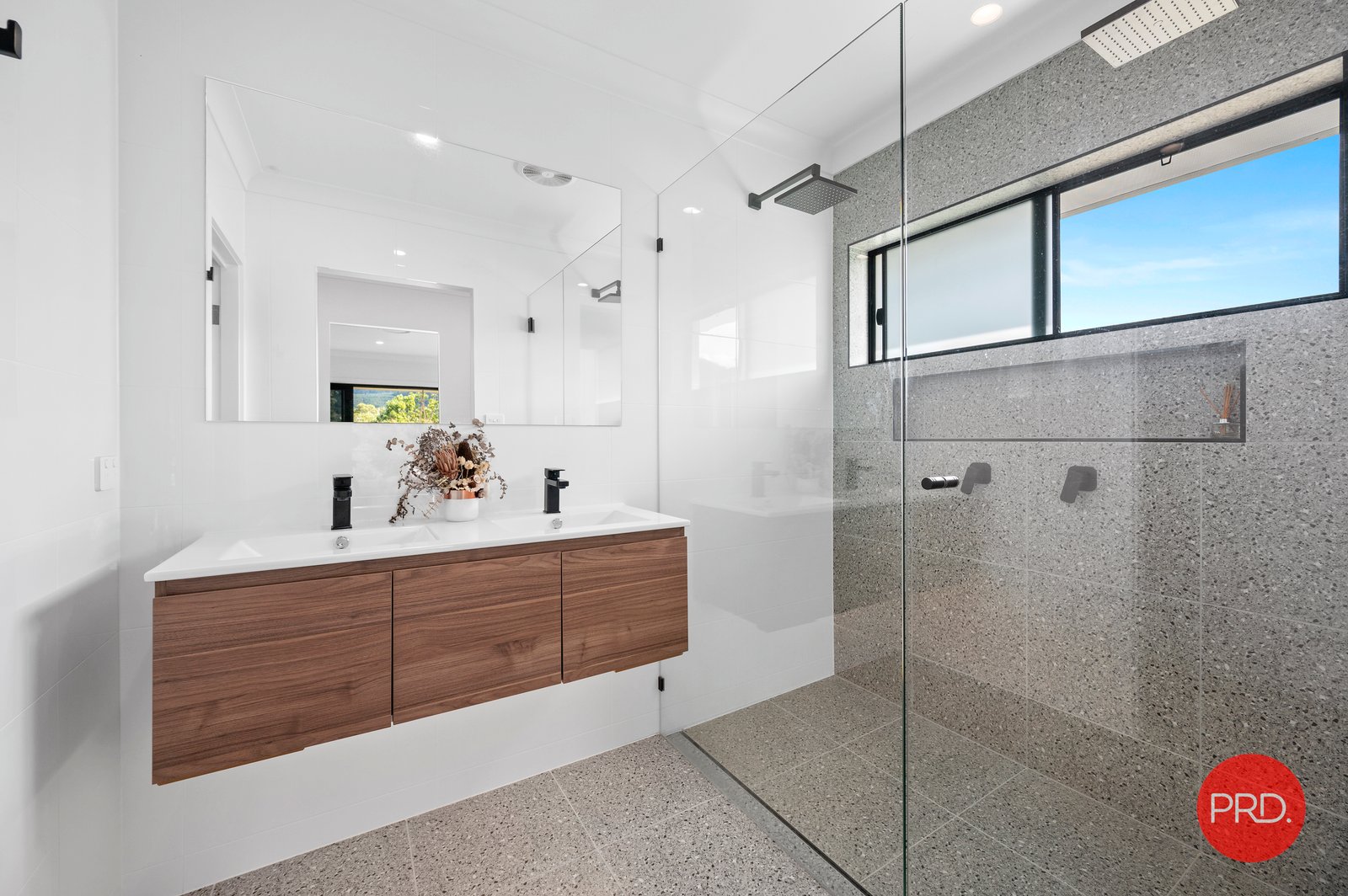 5 Knoll Place COFFS HARBOUR 12