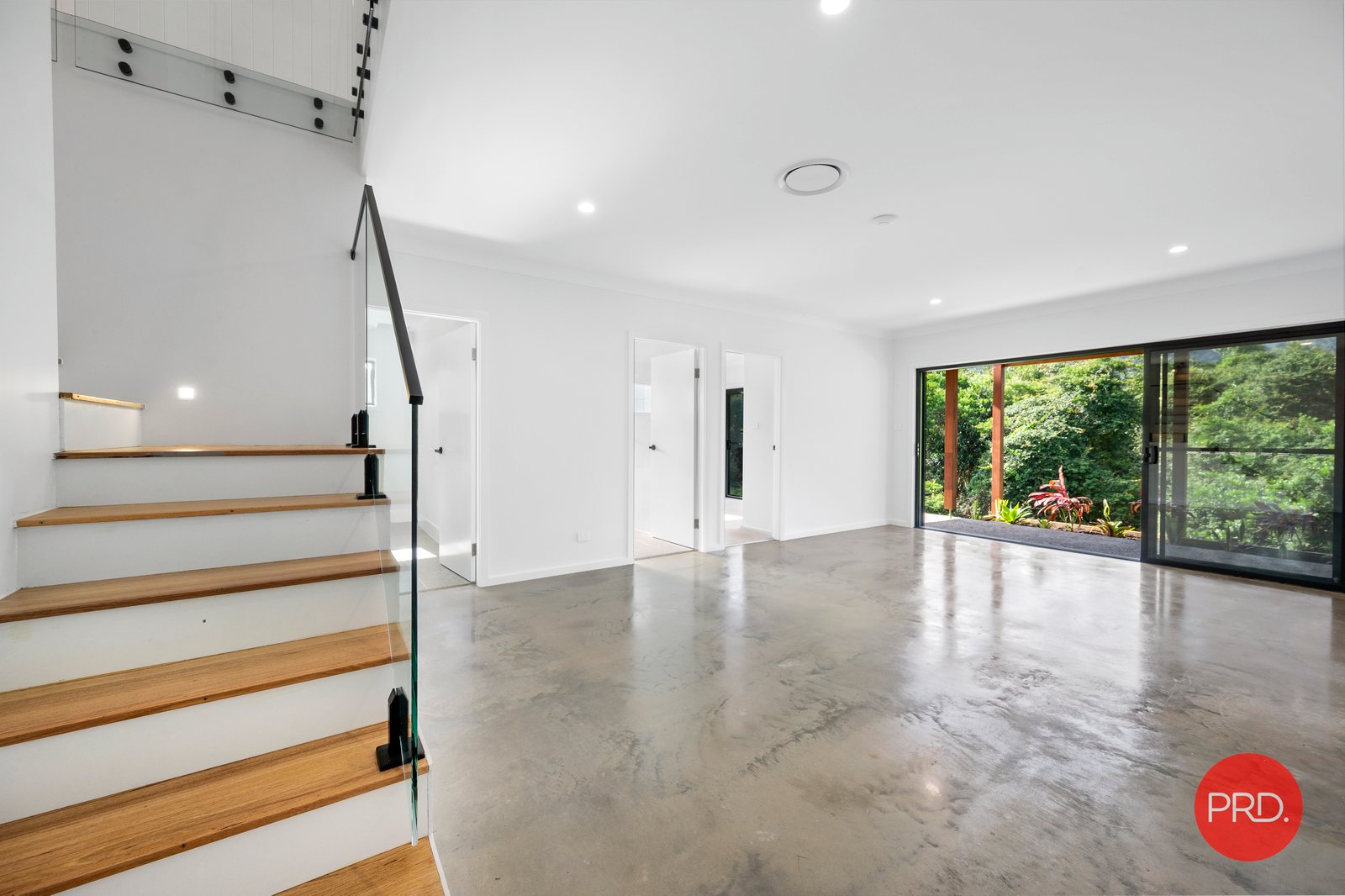 5 Knoll Place COFFS HARBOUR 14