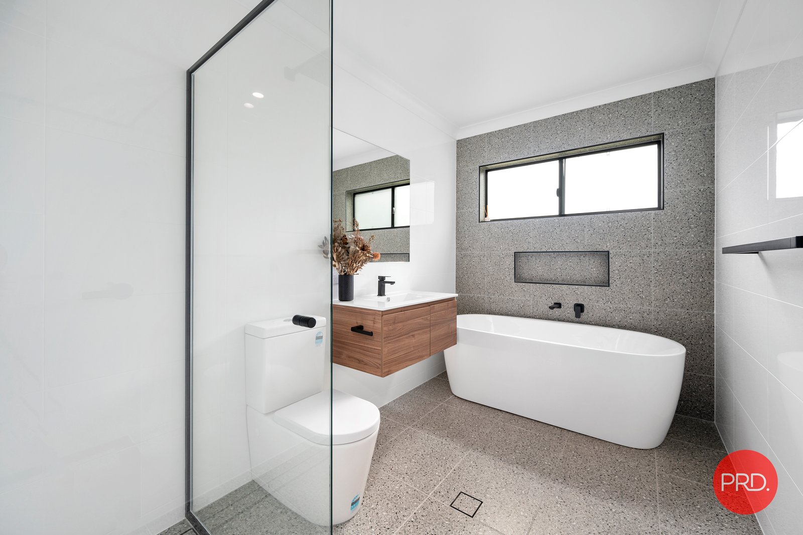 5 Knoll Place COFFS HARBOUR 18