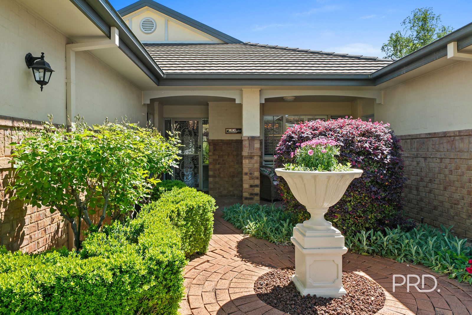 5 Lakehaven Drive LAKE ALBERT 4