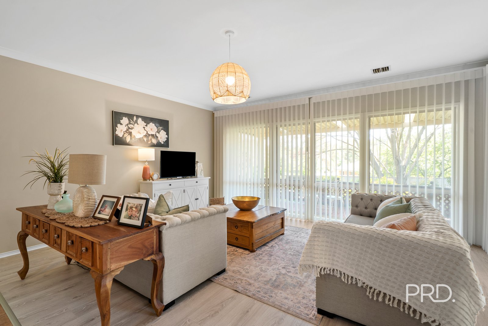 5 Lakehaven Drive LAKE ALBERT 12