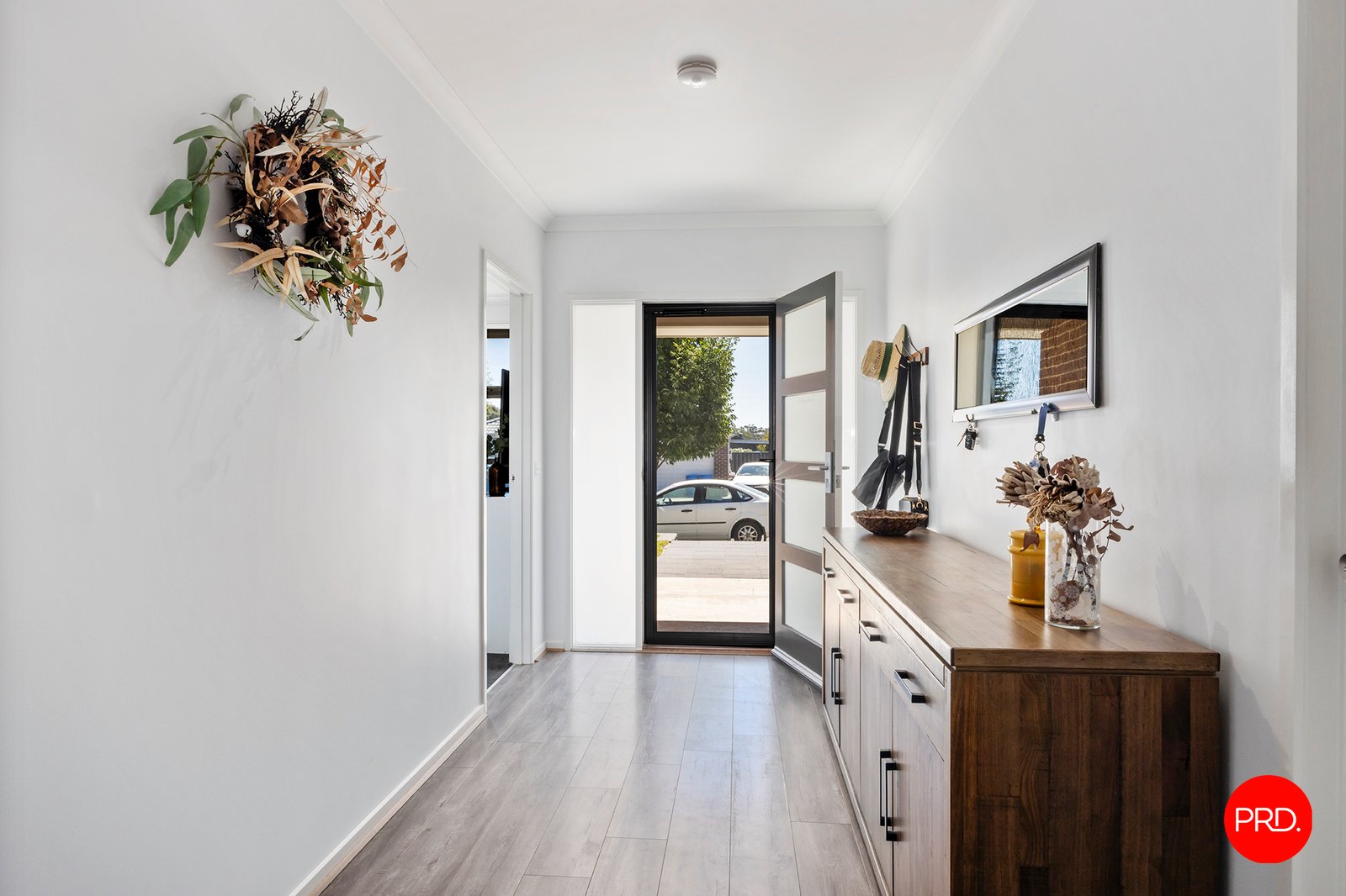 5 Landsdown Street JACKASS FLAT 3