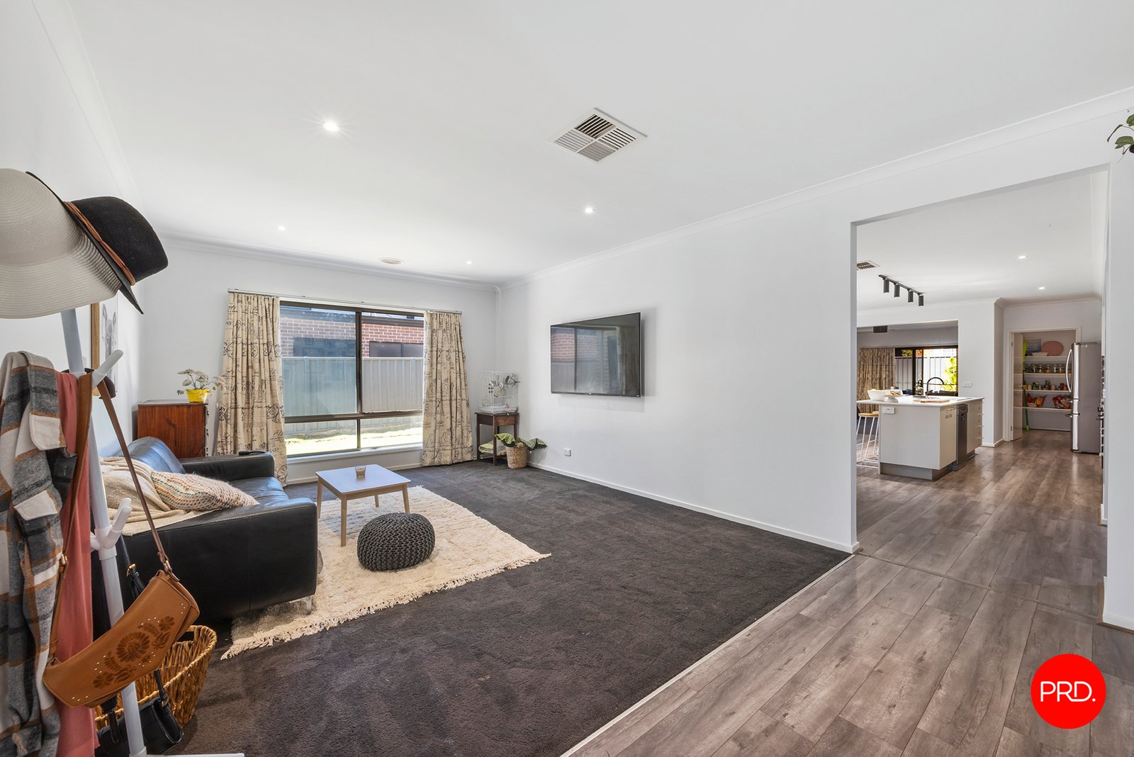 5 Landsdown Street JACKASS FLAT 4