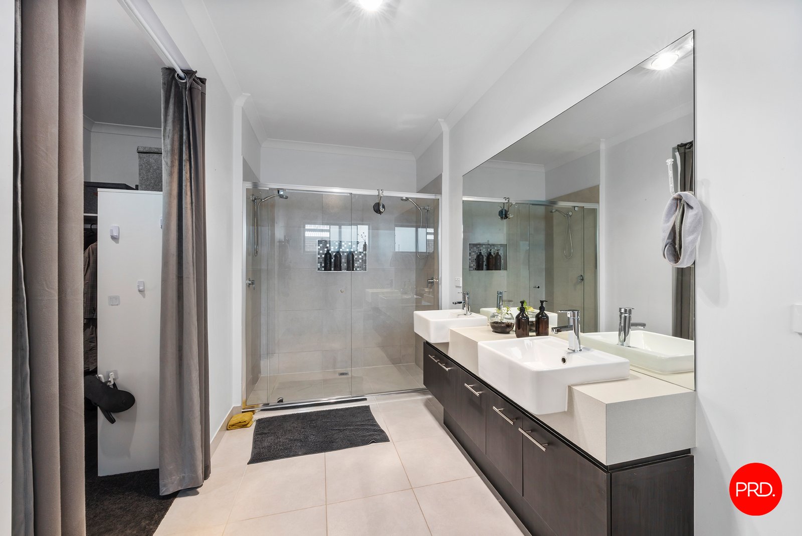 5 Landsdown Street JACKASS FLAT 11