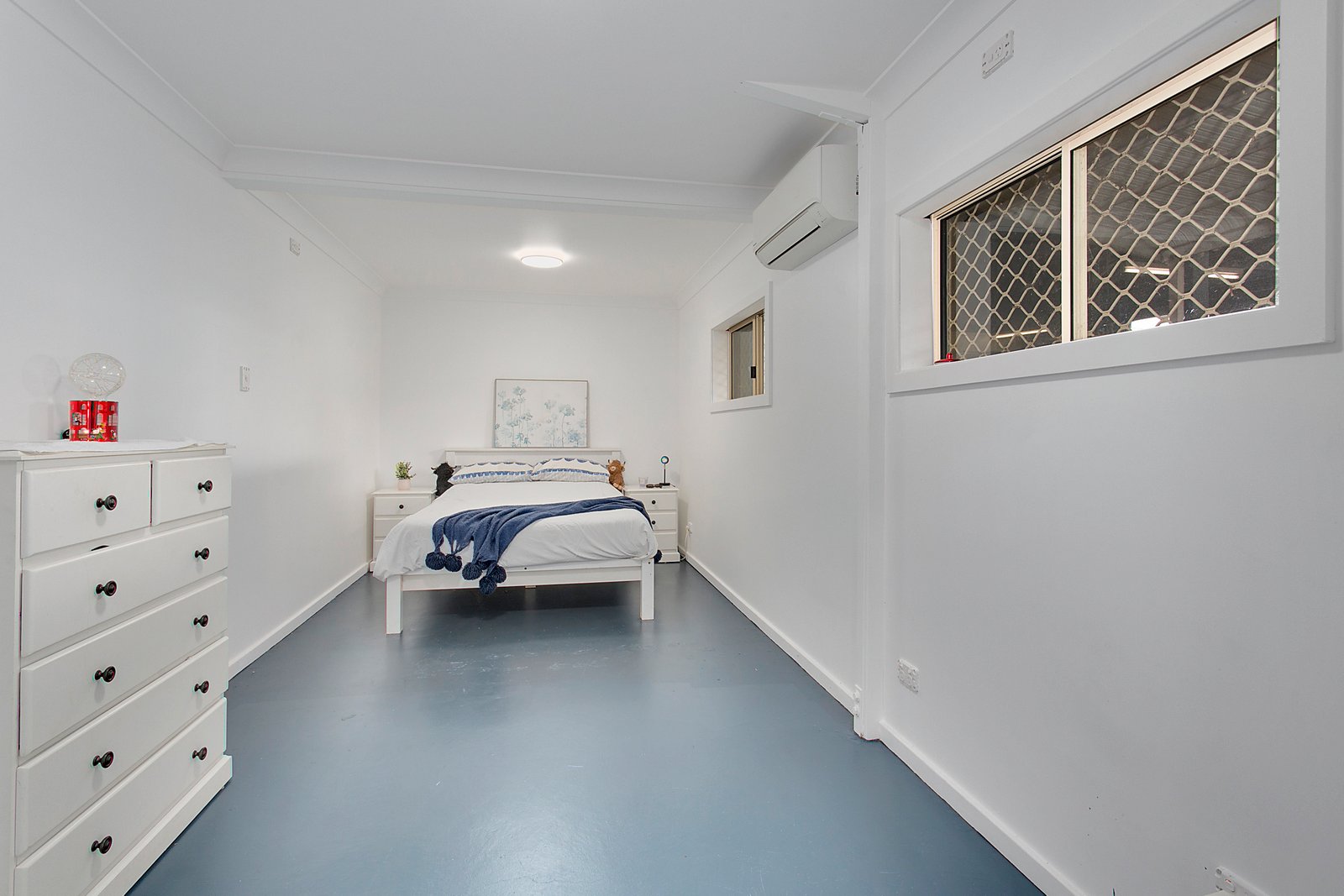 5 Lane Street LAURIETON 11