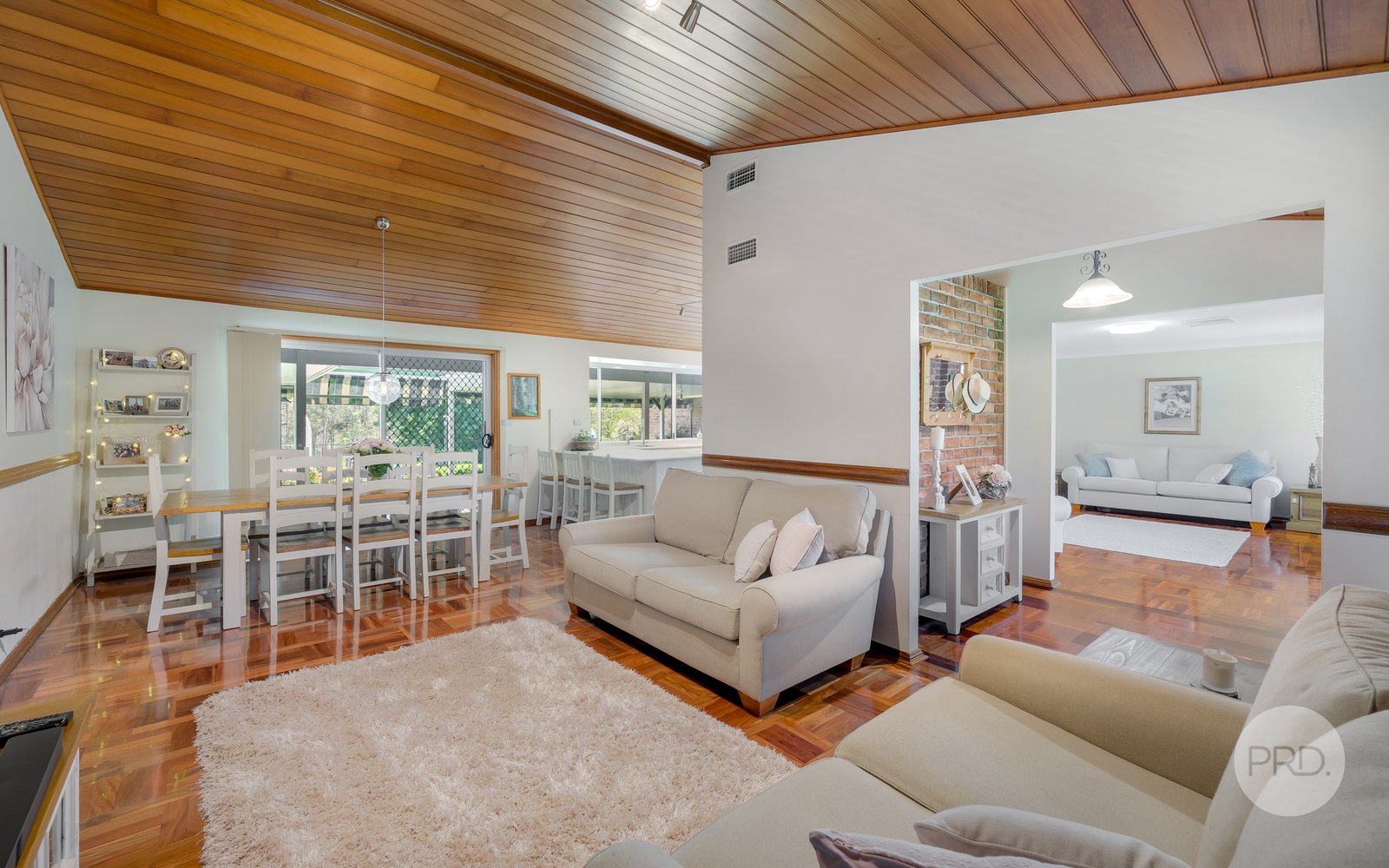 5 Langmead Road SILVERDALE 8