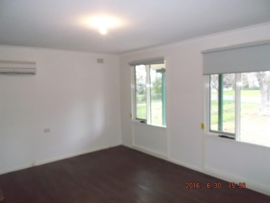 5 Laurel Place TUMUT 2