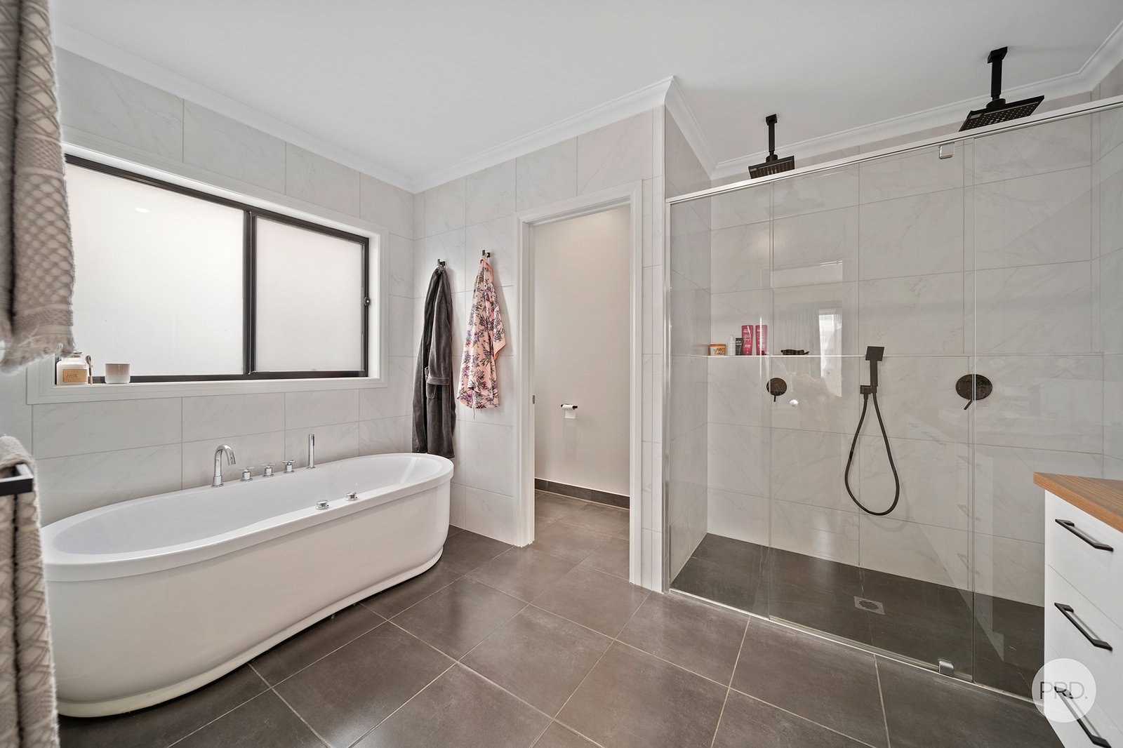 5 Limousin Court ASCOT 7