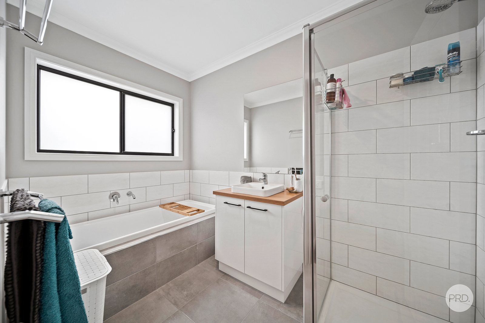 5 Limousin Court ASCOT 11