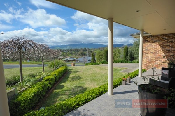 5 Lindbeck Avenue TUMUT 5