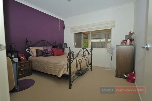 5 Lindbeck Avenue TUMUT 12