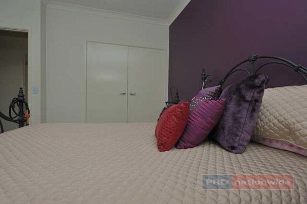 5 Lindbeck Avenue TUMUT 13