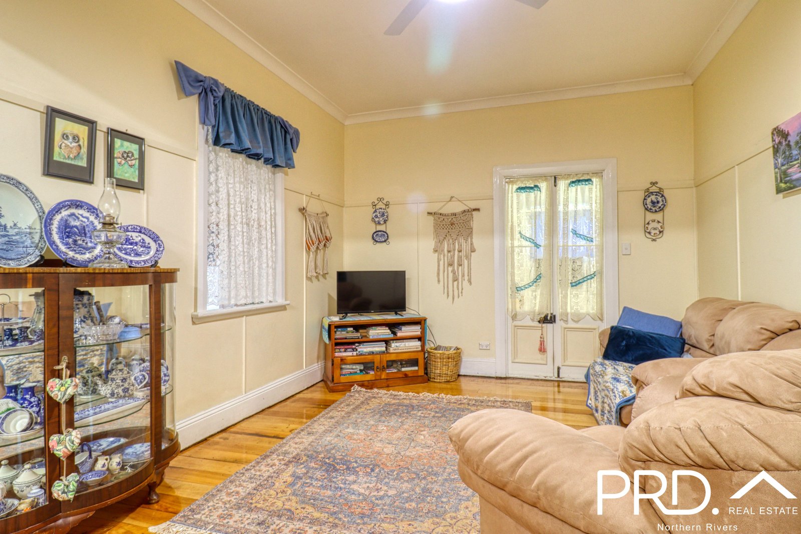 5 Little Barker Street CASINO 8