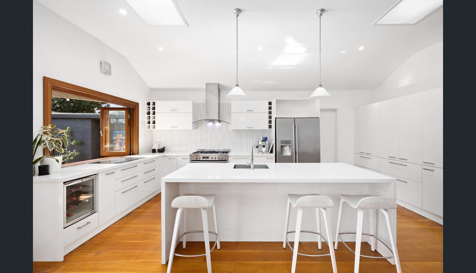 Gallery: 5 Llewellyn Street