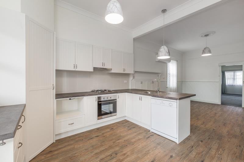 Gallery: 5 Loch Street
