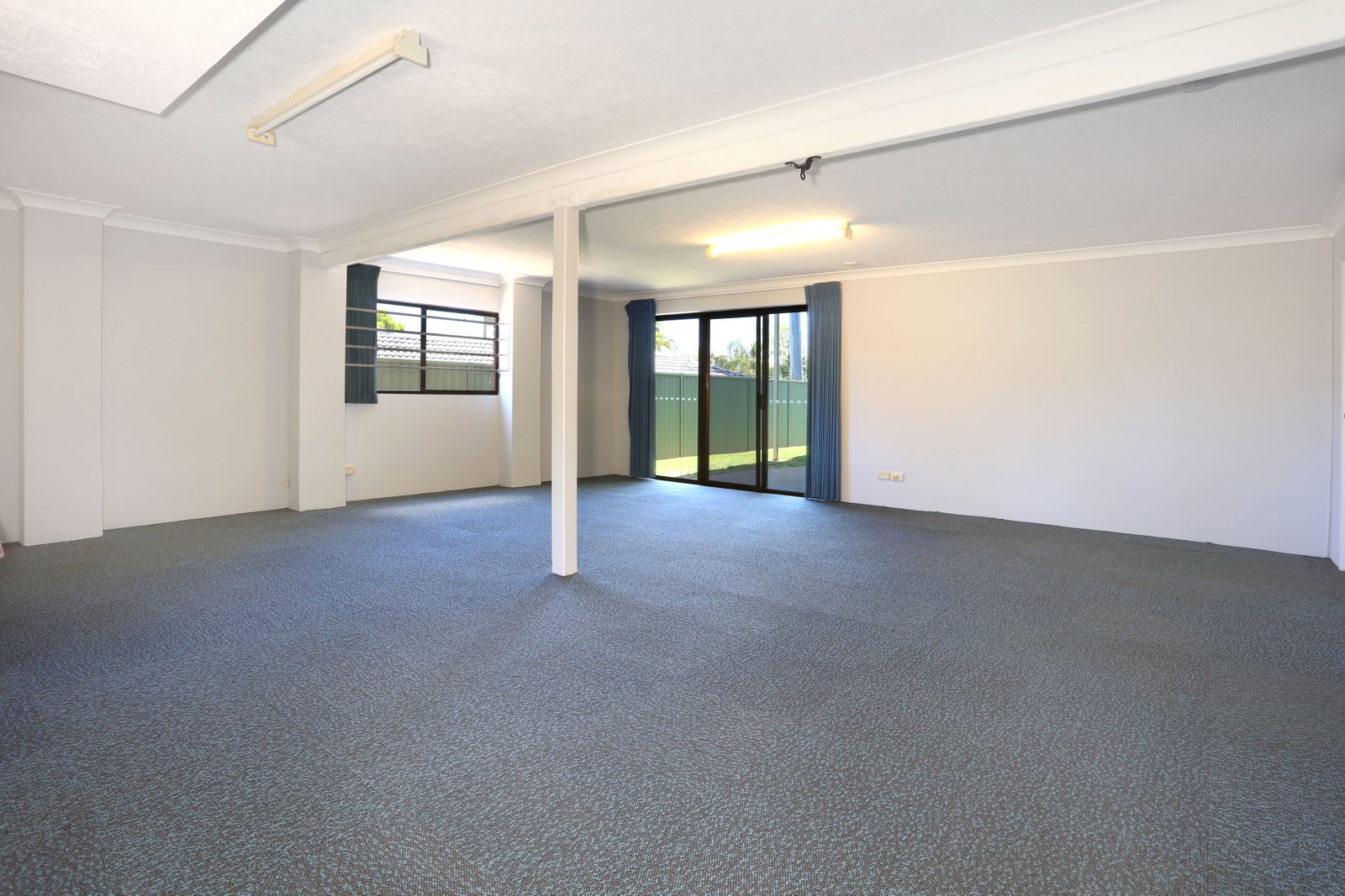 5 Longueville Court ROBINA 8